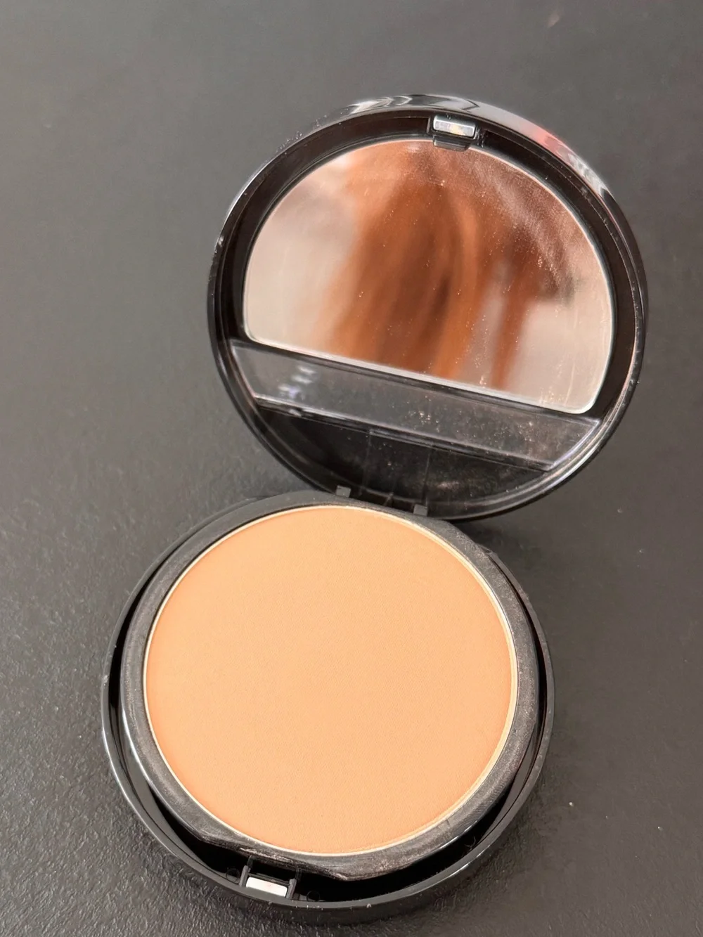 MAKE UP FOR EVER Duo Mat Foundation 207 Golden Beige NEW Discontinued